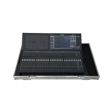 Цифровой микшерный пульт Yamaha QL5
